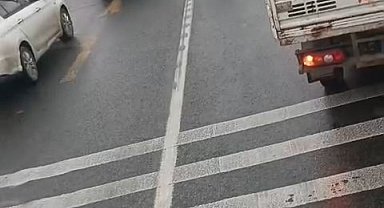 Ayvalık'ta polisten kaçan sürücü kovalamacada kıskıvrak yakalandı