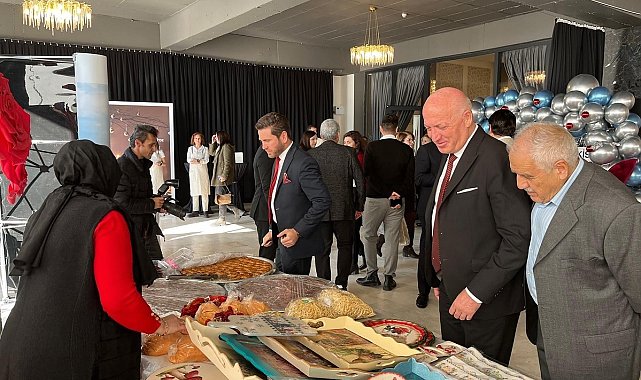 Babadağ'a özgü doğal lezzetler ve yöresel kıyafetler büyük ilgi gördü