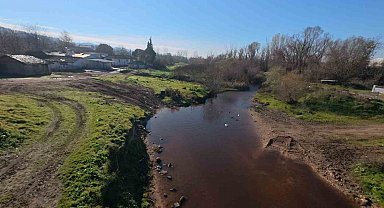 Babaeski'de Şeytan deresinin rengi kahverengiye döndü
