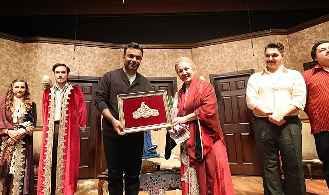 Bağcılar Belediyesi'nin hazırladığı prömiyer izleyicilerden tam not aldı