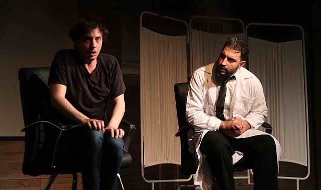 Bağımlılık Farkındalığı Tiyatro Oyunu Fethiye'de Öğrencilerle Buluştu