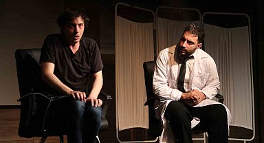 Bağımlılık Farkındalığı Tiyatro Oyunu Fethiye'de Öğrencilerle Buluştu