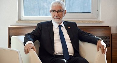 BAİBÜ'nün yeni rektörü Prof. Dr. Faruk Yiğit görevine başladı