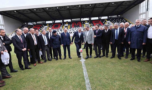 Bakan Bak, Soma'da stat açılışı yaptı