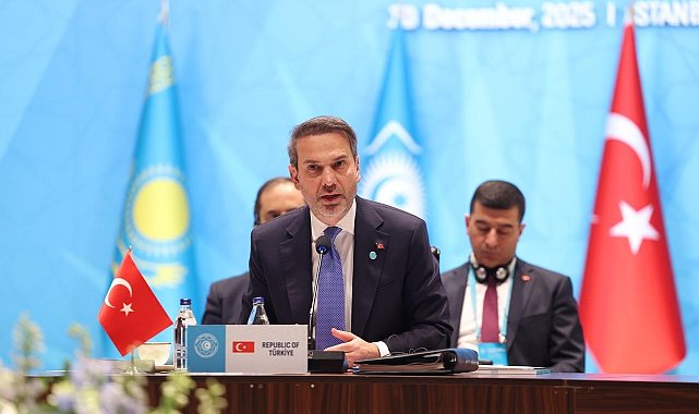 Bakan Bayraktar: "Doğudan batıya 'yeşil enerji hattı' çalışmaları başlıyor"