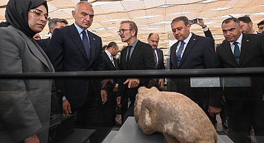 Bakan Ersoy: "Taş Tepeler, Anadolu'nun 12 bin yıl önceki dünyasını görünür kılmaya devam edecek"