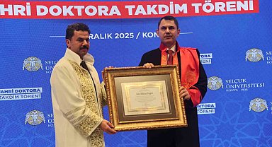 Bakan Murat Kurum'a mezun olduğu Selçuk Üniversitesi'nden fahri doktora