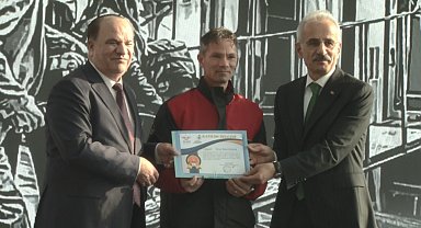 Bakan Uraloğlu: "10 milyondan fazla engelli yolcumuz ücretsiz seyahat hakkından yararlandı"