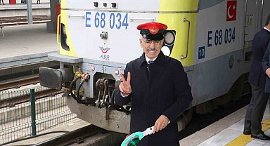 Bakan Uraloğlu: "Turistik Doğu Ekspresi'nin yeni sezonunda 10 bin 800 seyahat tutkununa Anadolu'nun büyüsünü yaşatacağız"