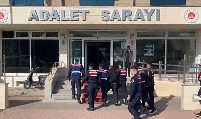 Bakan Yerlikaya: "7 İlde 7 ayrı organize suç örgütüne yönelik operasyonlarımızda 67 şüpheliyi yakaladık"