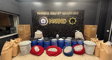 Bakan Yerlikaya: "İstanbul ve İzmir'de gerçekleştirilen uyuşturucu operasyonlarında 6 milyon 958 bin adet uyuşturucu hap ele geçirildi"