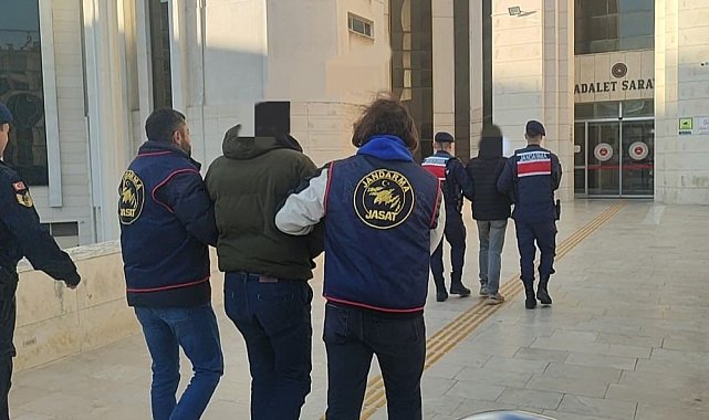 Balıkesir'de jandarma, sessiz aparatlı hırsızları kıskıvrak yakaladı