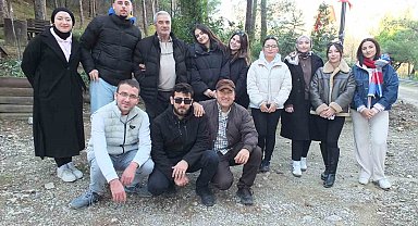 Balıkesir'de üniversiteli gençler çevreci projede görev aldı