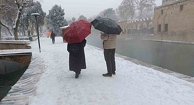 Balıklıgöl beyaza büründü