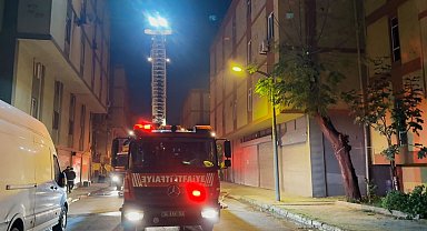 Başakşehir'de ayakkabı imalathanesindeki yangın söndürüldü