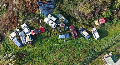 Başiskele'de hurda araçlar toplanıyor