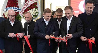 Başkan Akın ve Milletvekili Sarı açılışta buluştu