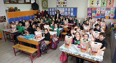 Başkan Altay 31 ilçedeki 220 bin çocuğa şivlilik mutluluğu yaşattı