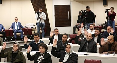 Başkan Çolakbayrakdar'dan öğrencilere ve ailelere büyük müjde