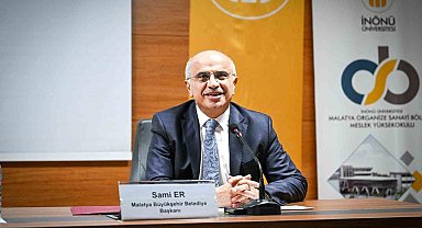 Başkan Er, üniversite öğrencileriyle bir araya geldi: "Şehir 12 ayda ayağa kalktı"