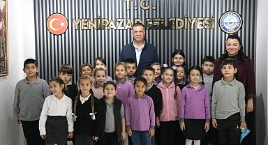 Başkan Ercan minik öğrencileri belediyede ağırladı