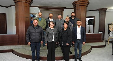 Başkan Gençay, pazar esnafını ağırladı