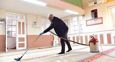 Başkan Kaya: "Camilerimizde huzurlu ibadet ortamı oluşturuyoruz"