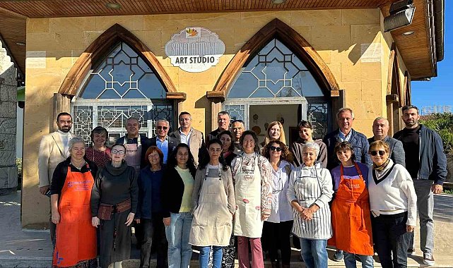 Başkan Topaloğlu: "Seramik sanatına gönül verenler ortaya çok güzel eserler çıkarıyor"