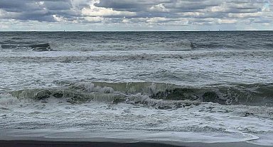 Batı Karadeniz'de fırtına etkili oluyor