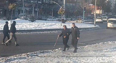 Batman polisinden örnek davranış