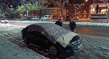 Batman'da araç sahiplerinden battaniyeli önlem