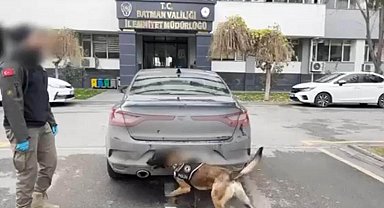 Batman'da bir otomobilde 56 kilo esrar ele geçirildi