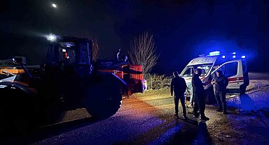 Batman'da hasta almaya giderken yolda kalan ambulansı özel idare ekipleri kurtardı