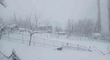 Batman'da kar esareti: 300'ün üzerinde köy ve mezra yolu kapandı