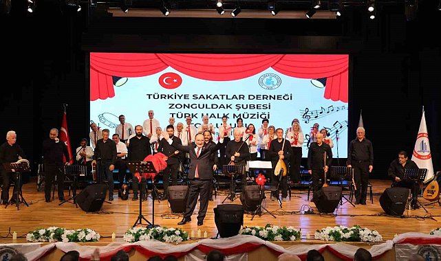 BEUN'da Türkiye Sakatlar Derneği Türk Halk Müziği Topluluğu'ndan Unutulmaz Konser
