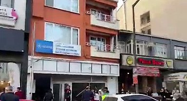 Biga'da öğrenci yurdunda yangın paniği: 4 öğrenci dumandan etkilendi