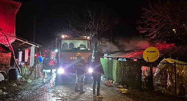 Bigadiç'te ev yangını: 1 ölü