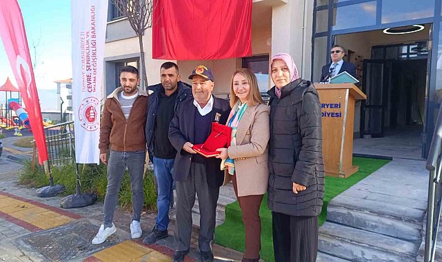 Bilecik'te 105 TOKİ hak sahiplerine teslim edildi