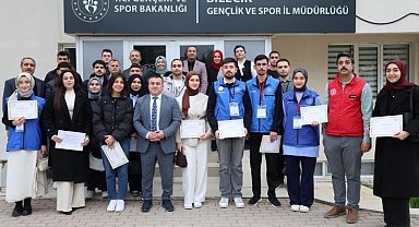 Bilecik'te gönüllü gençlere teşekkür belgeleri takdim edildi