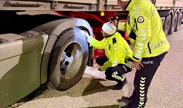 Bilecik'te kış lastiği denetimleri sürüyor