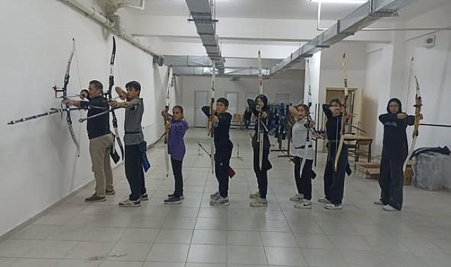 Bilecik'te okçuluk çalışmaları yoğun tempoyla sürüyor