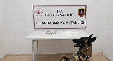 Bilecik'te şüpheli araç içinde uyuşturucu madde bulundu