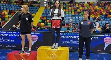 Bilecikli kick boksçulardan Türkiye derecesi