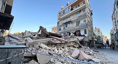 Bina yıkımı sırasında bitişik bina zarar gördü, facia ucuz atlatıldı