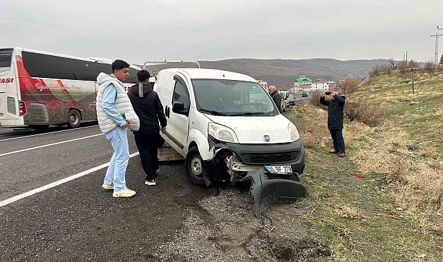 Bingöl trafik kazası: 2 yaralı