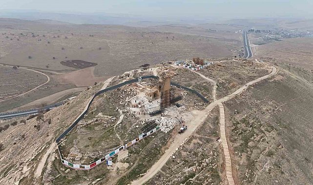 Bir yılda 400 bin kişi 3 bin yıllık kaleye çıktı