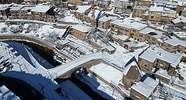 Bitlis'te karla gelen güzellik