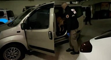 Bolu'da arabaya zulalanmış uyuşturucuyu 'Pako' buldu