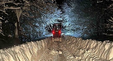Bolu'da kardan kapanan 191 köy yolu ulaşıma açıldı