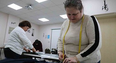 Bolu'da özel çocuklar eğitim alırken, anneleri el emeği ürünler üretiyor